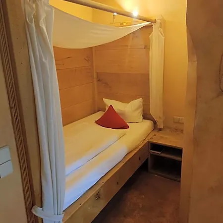 San Gabriele Hotell 4*
