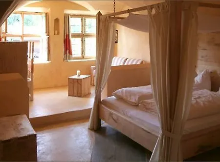 سان غابرييل 4*